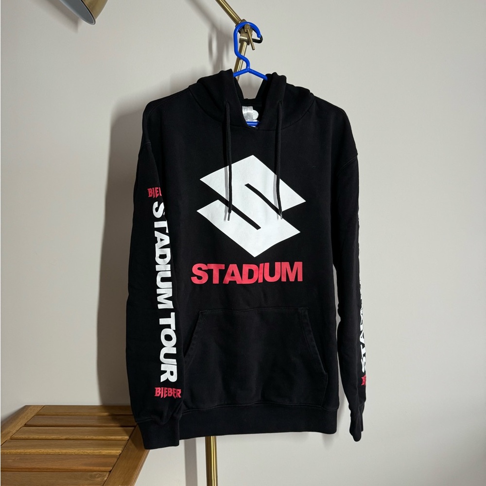 TEAM BIEBER - Stadium Tour Black Hoodie Justin Bieber - Men’s Medium